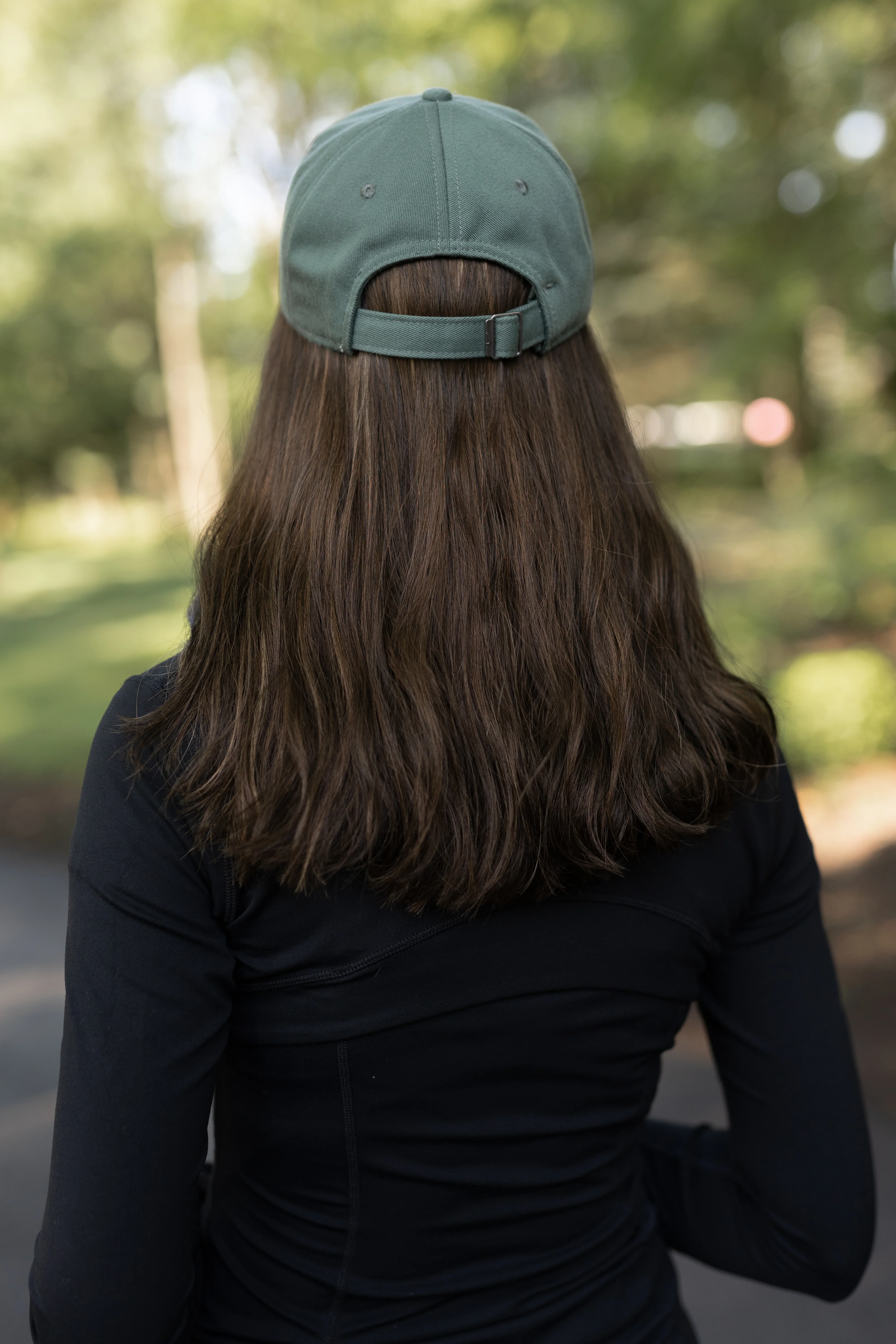 MIDI Mocha Hat Wig - Image 4
