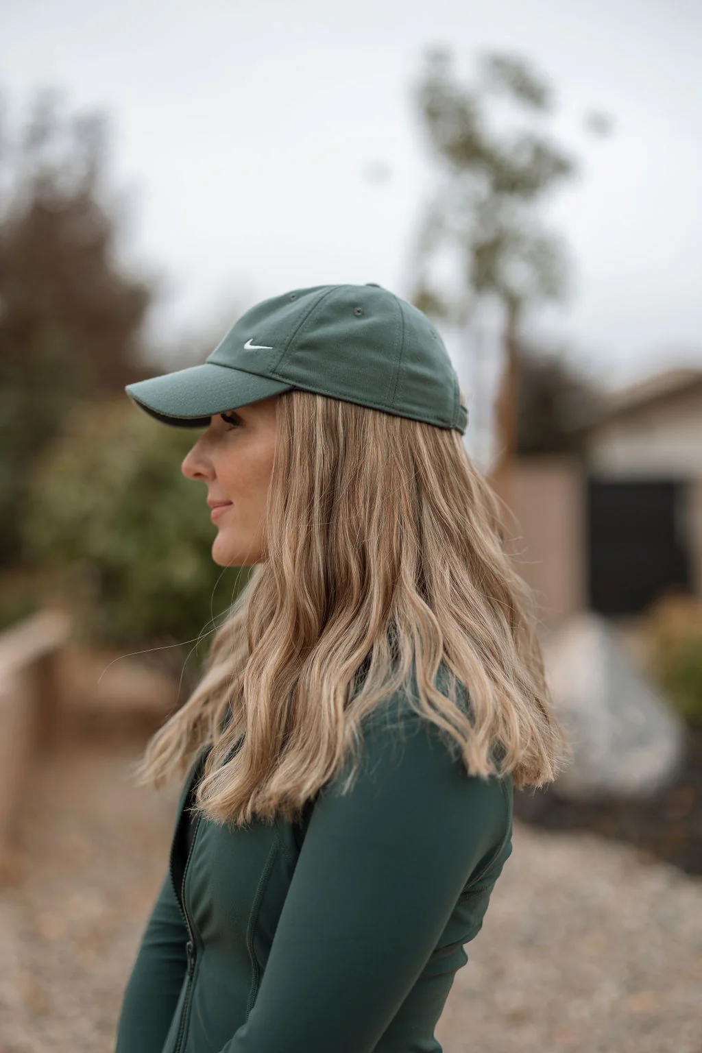 MIDI Sunkissed Hat Wig - Image 3