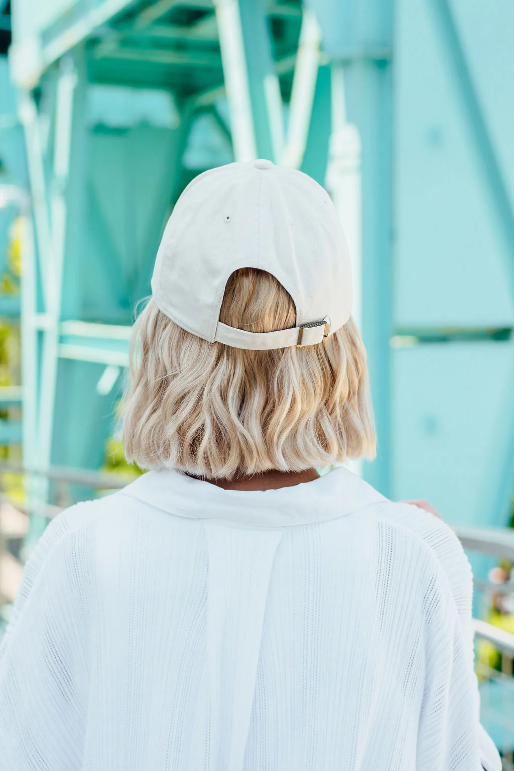 BOB Butter Blonde Hat Wig - Image 4