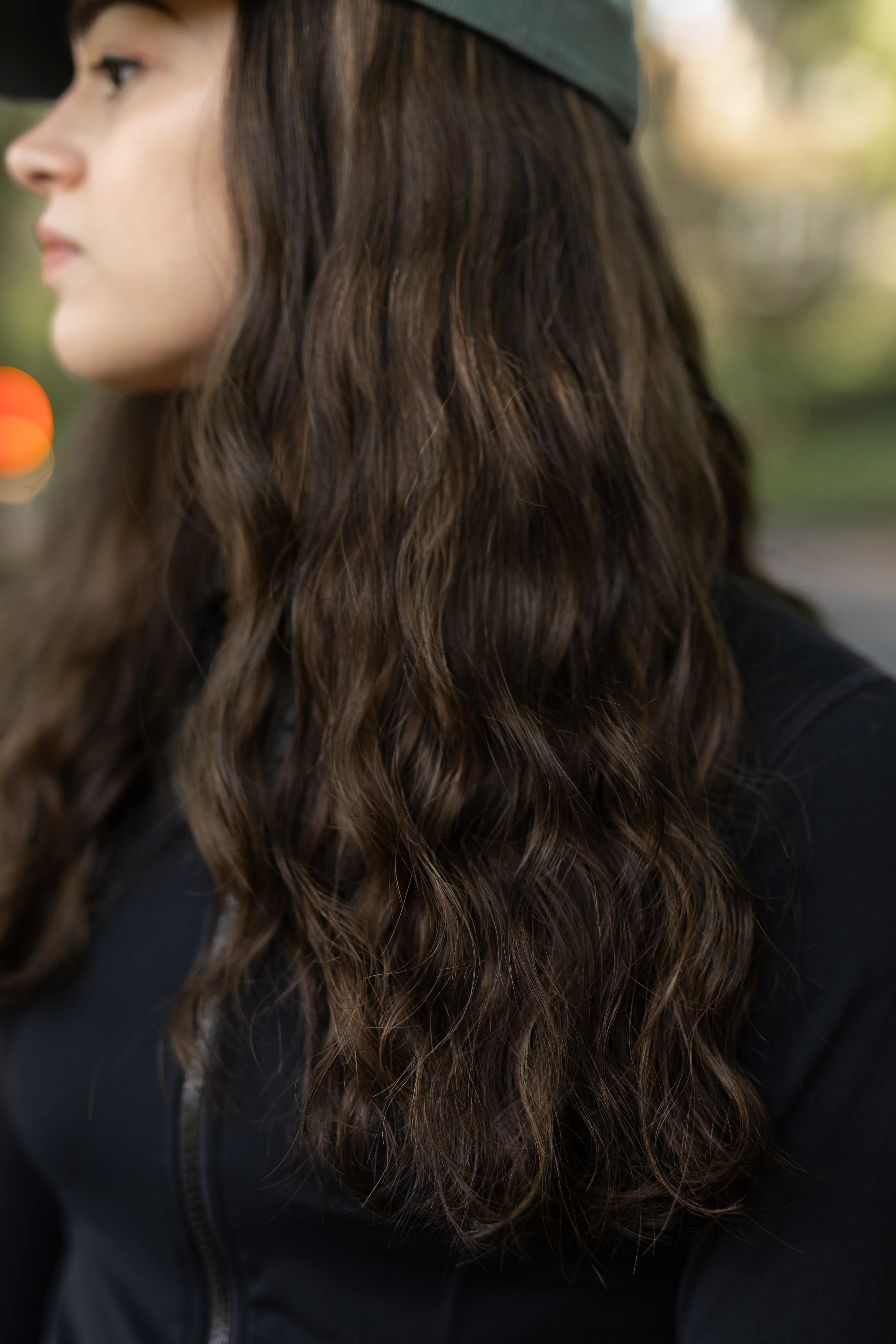 CLASSIC Mocha Wavy Hat Wig - Image 3