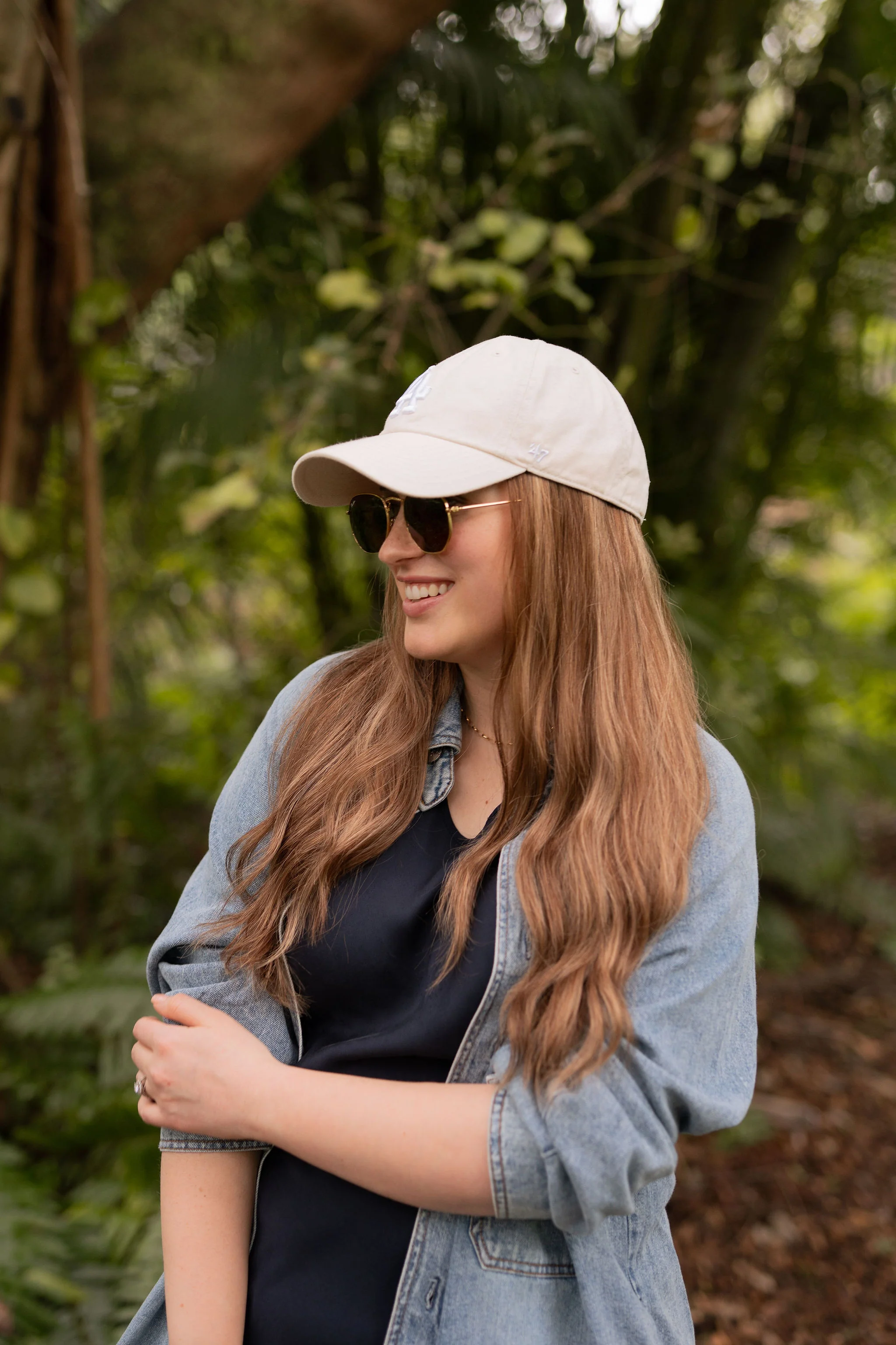 SUPER Bronde Light Wave Hat Wig - Image 4