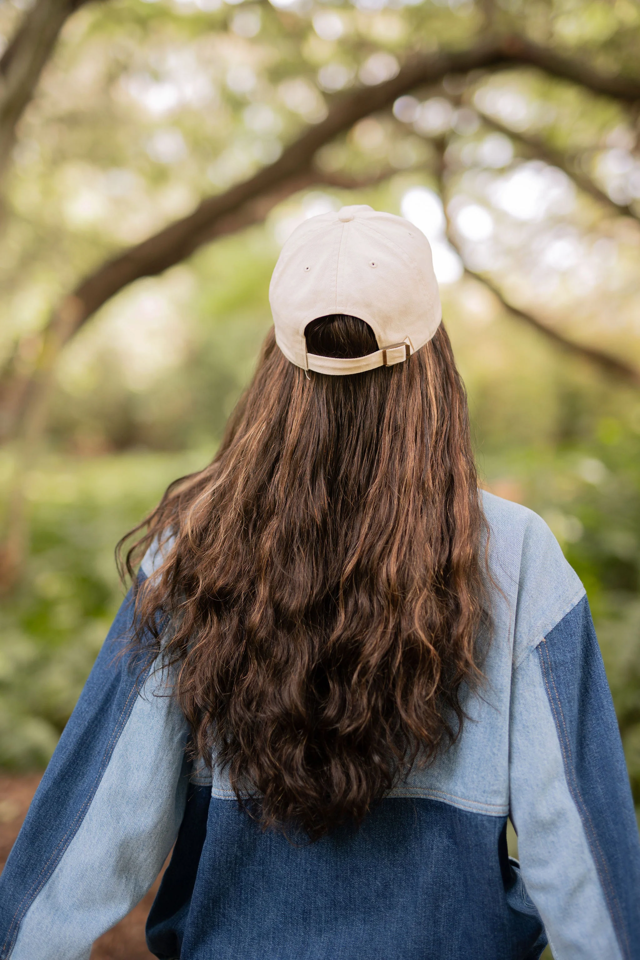 SUPER Mocha Wavy Hat Wig - Image 3